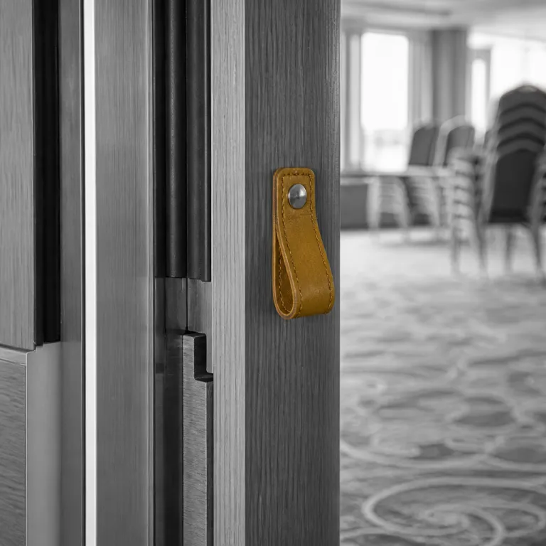 How many meeting rooms does Villa Utsikten offer for exclusive events in Norway